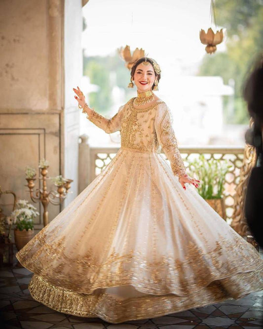 Maha Wajahat x Hania Amir Net Mexy Design No : 1652