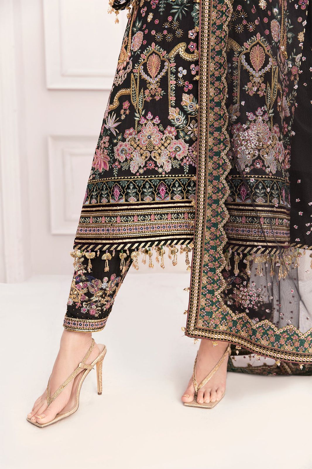 net dresses | Indian | Designs | Pakistani style 2020 | Designs pattern |  In… | Sleeves designs for dresses, Stylish dresses for girls, Pakistani  party wear dresses