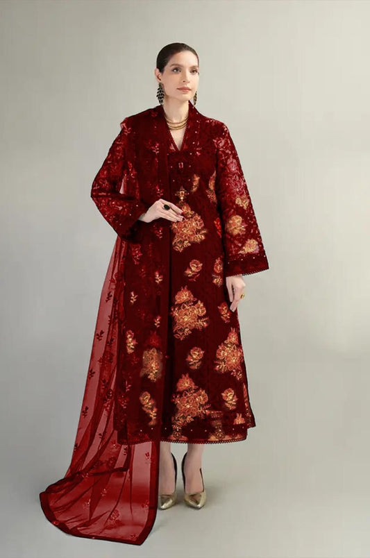 Best Lawn Dresses Online in Pakistan