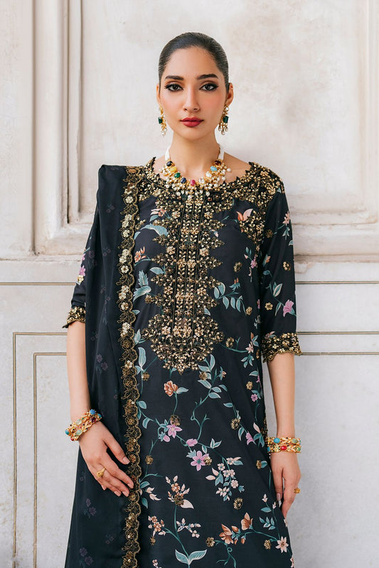 Best Lawn Dresses Online in Pakistan 