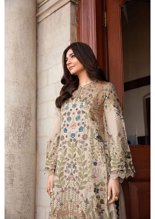 Best Lawn Dresses Online in Pakistan 