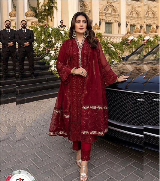 Ayeza Khan Chiffon Dress PRODUCT CODE : EF-127 Mehron
